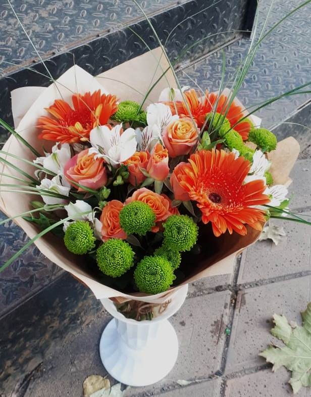 Букет цветов из: Герберы, Хризантемы, Альстромерии и Розы в Нытве