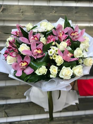 Букет цветов из: Розы и Хризантемы в Нытве