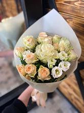 Букет цветов из:  Розы и Лизиантусы #REPLACE_PRED# Нытве