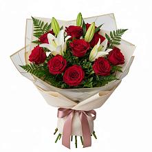 Букет цветов из:  Лилии и Розы в Нытве