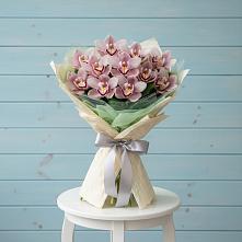 Букет цветов из:  Орхидеи и Розы в Нытве