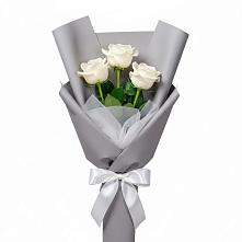 Букет 3 белые розы в Нытве
