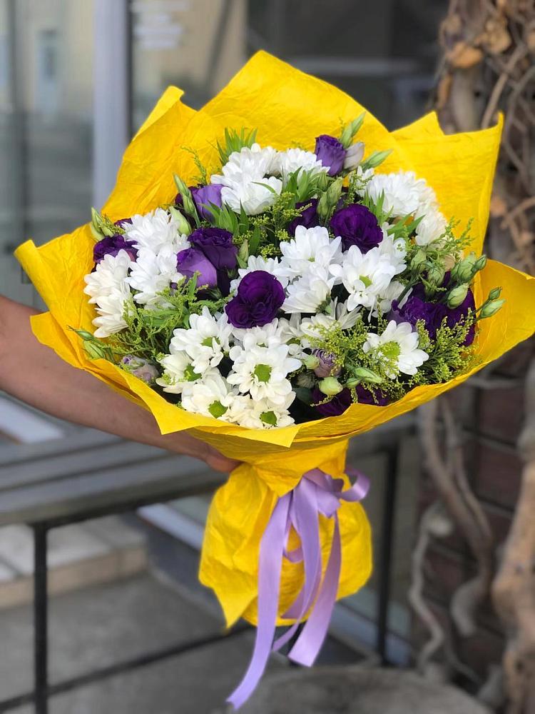 Букет цветов из: Ирисы, Хризантемы и Ромашки в Нытве