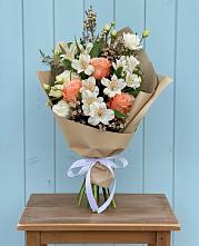 Букет цветов из:  Альстромерии, Лизиантусы, Розы и Хризантемы #REPLACE_PRED# Нытве