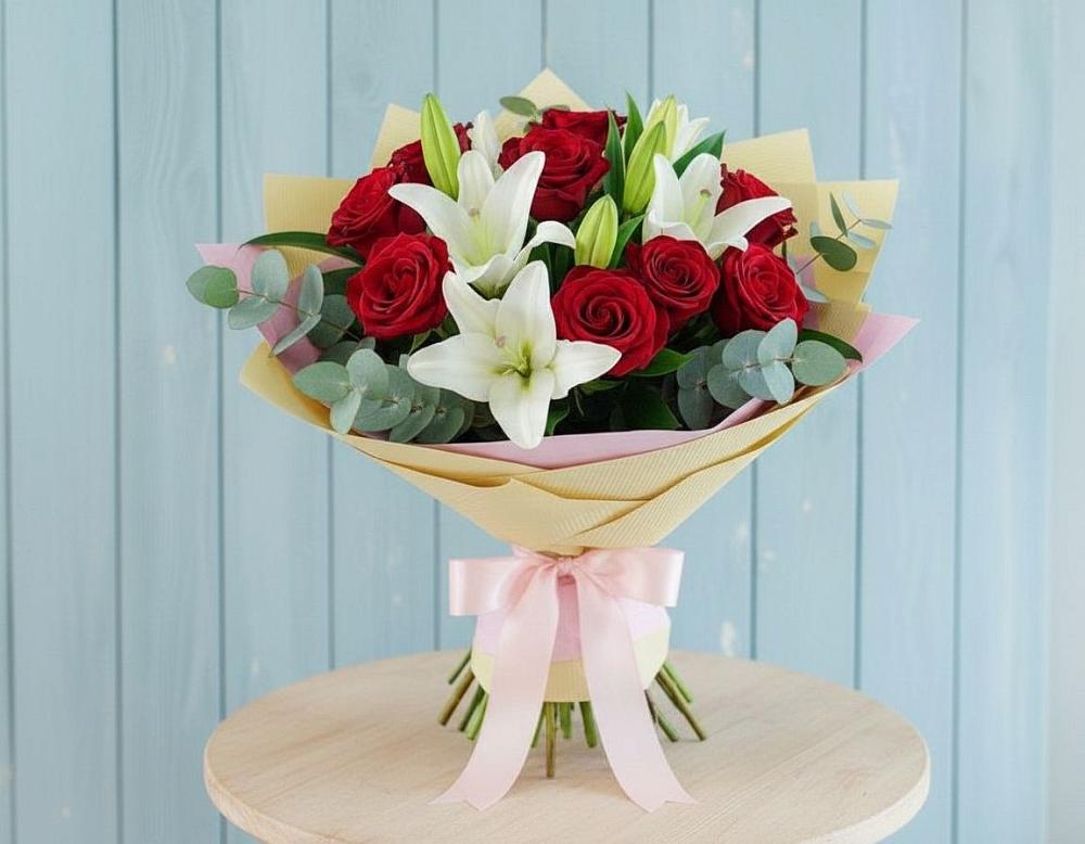 Букет цветов из: Лилии и Розы в Нытве
